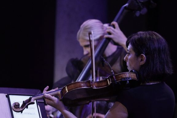 Laura Asensio y Silvina Álvarez 